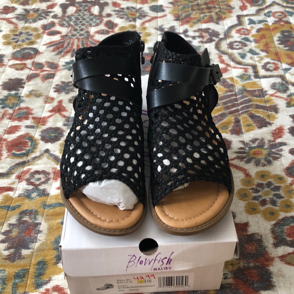 Black sandals